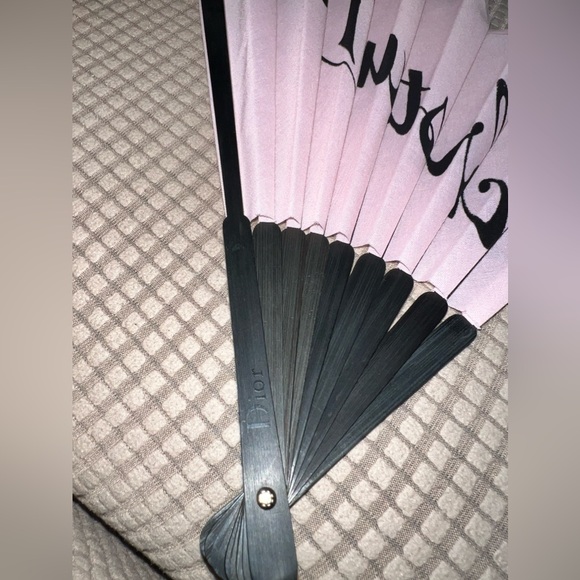 DIOR FAN - Picture 5 of 11